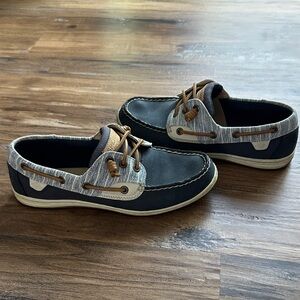 Sperry Women’s Navy and Tan Boat Shoes